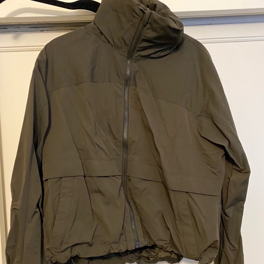 Lululemon Effortless Jacket (8)